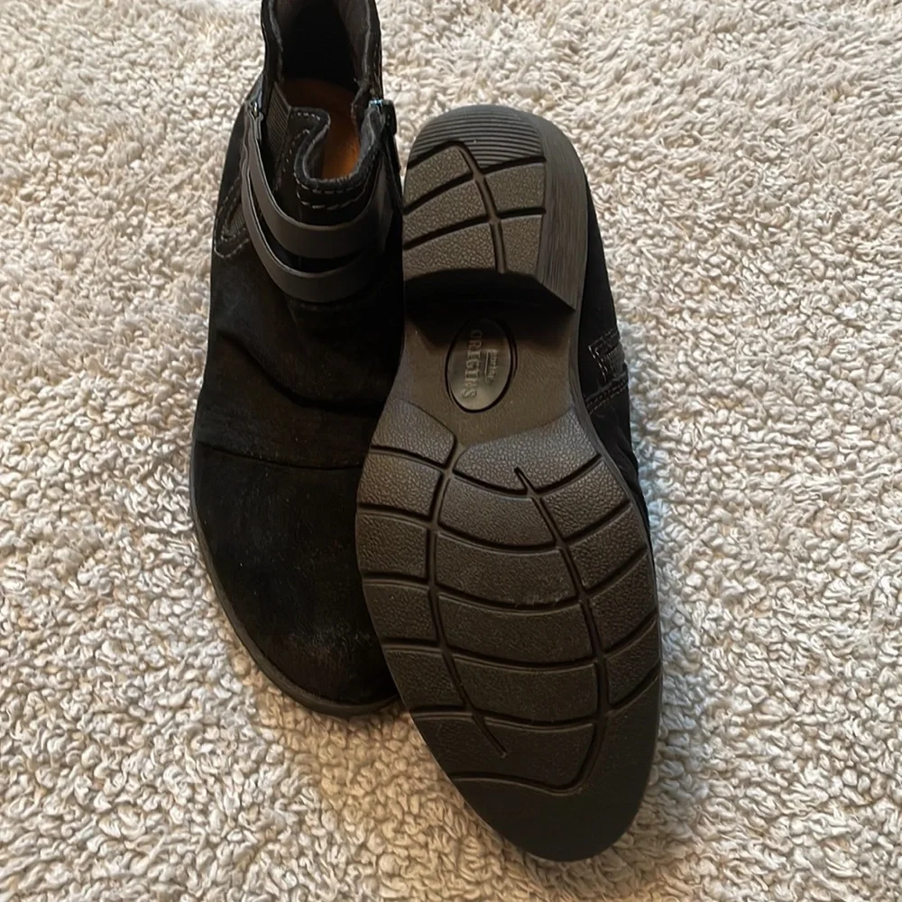 Origins Black Ankle‎ Booties - Picture 3 of 5